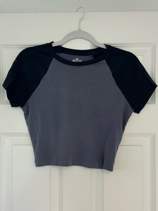Hollister Tops - Hollister Dusty Blue Cotton Baby Tee